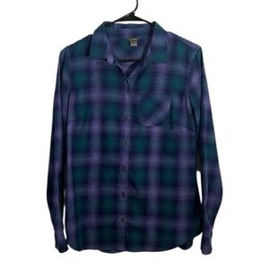✨ Eddie Bauer Women’s Plaid Button-Up Shirt – Size Small ✨